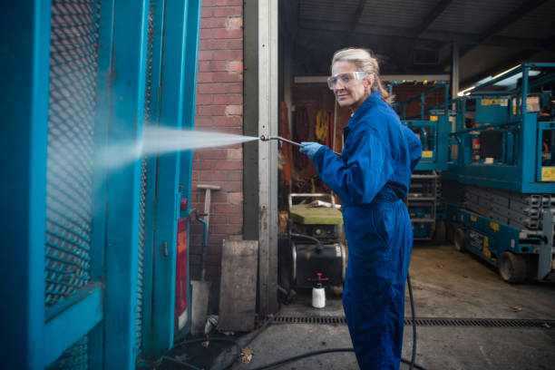 Best Soft Washing for Delicate Surfaces in Clintonville, WI