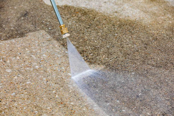 Best Sidewalk and Walkway Pressure Cleaning in Clintonville, WI